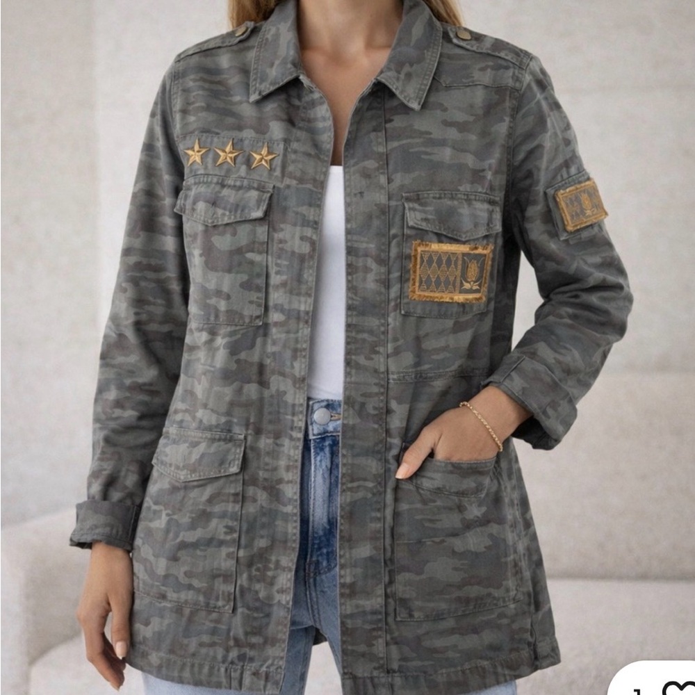 Willow & Clay Gray Camouflage Utility Jacket